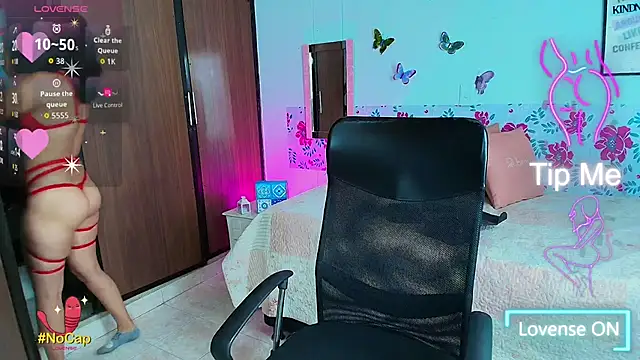 EmilyCoy  online show from 14, 9, 2025