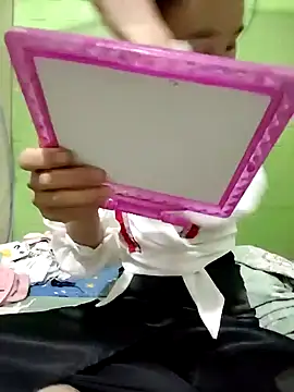 Tin tanny online show from 3, 11, 2025