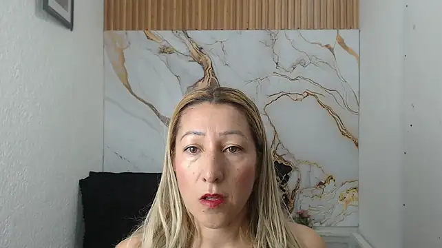 swetchrystal online show from 9, 9, 2025