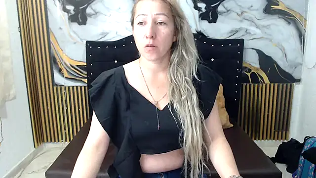 swetchrystal online show from 8, 10, 2025