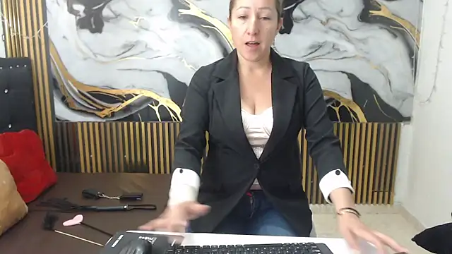 swetchrystal online show from 23, 10, 2025