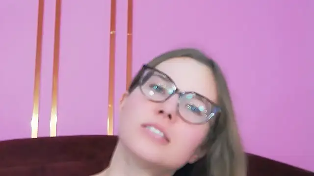 JessieJuss online show from 8, 11, 2025