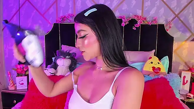 LindaWz  online show from 22, 2, 2026