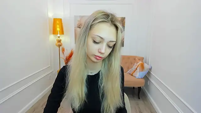 EmilyGraydis online show from 5, 4, 2026