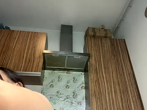 Snapshot of curvybombb chatting on 5, 11, 2025 curvybombb online show from 5, 11, 2025