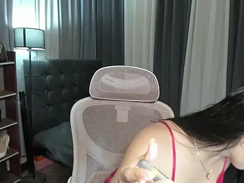 Seductive Margaux online show from 10, 3, 2026