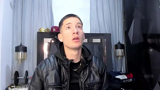 HunterHeat  online show from 17, 4, 2026