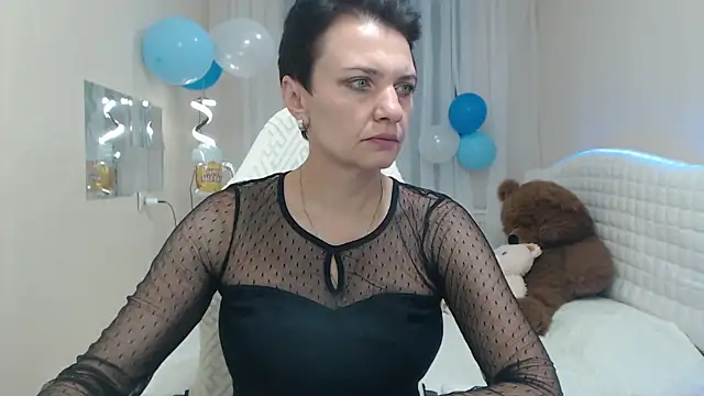 AvaSaturnian online show from 23, 9, 2025