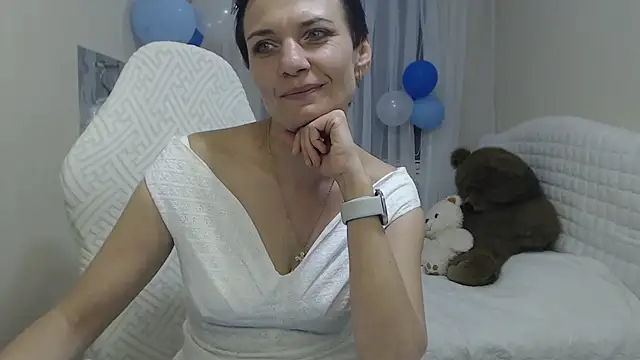 AvaSaturnian online show from 26, 9, 2025