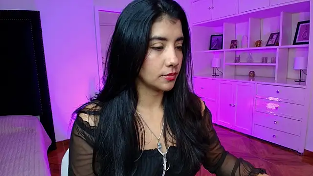 nina moen online show from 3, 10, 2025