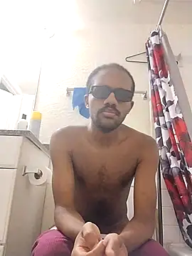 Snapshot of moneybaggtj chatting on 11, 9, 2025 moneybaggtj online show from 11, 9, 2025