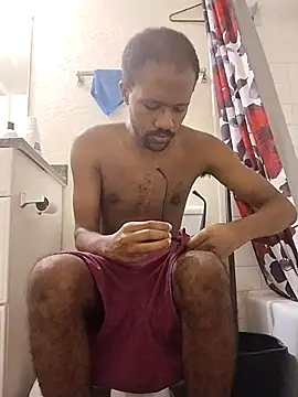 Snapshot of moneybaggtj chatting on 12, 9, 2025 moneybaggtj online show from 12, 9, 2025