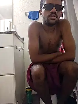 Snapshot of moneybaggtj chatting on 14, 9, 2025 moneybaggtj online show from 14, 9, 2025