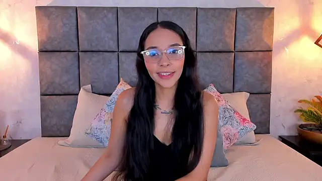 Roseaurora online show from 23, 5, 2026