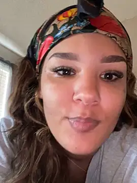 Prettygirl6070 online show from 8, 9, 2025