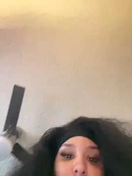 Prettygirl6070 online show from 12, 9, 2025