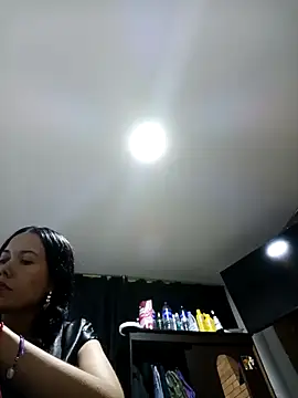 MiaForever1 online show from 16, 4, 2026