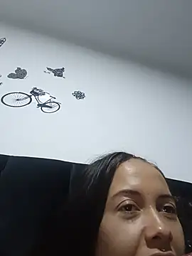 Snapshot of MiaForever1 chatting on 19, 6, 2026 MiaForever1 online show from 19, 6, 2026