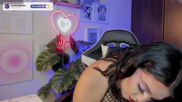 diamond dustt online show from 24, 9, 2025