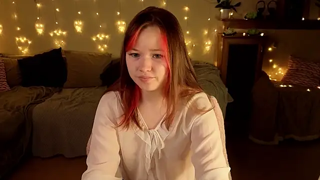 Snapshot of Sweetie_Hope chatting on 18, 7, 2026 Sweetie Hope online show from 18, 7, 2026