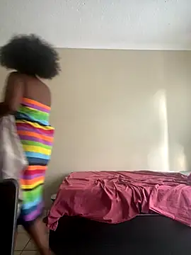 Moonzy77 online show from 19, 9, 2025