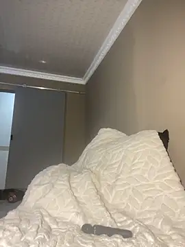 Moonzy77 online show from 8, 11, 2025