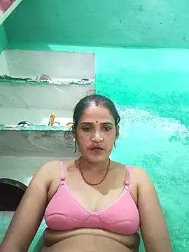 Nillohot online show from 14, 10, 2025