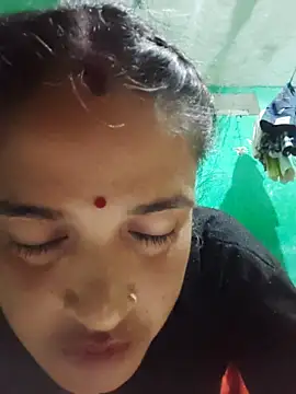 Nillohot online show from 17, 10, 2025