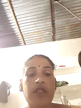 Nillohot online show from 17, 10, 2025