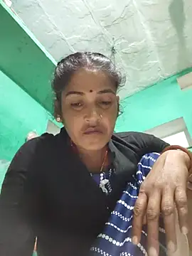 Nillohot online show from 18, 10, 2025