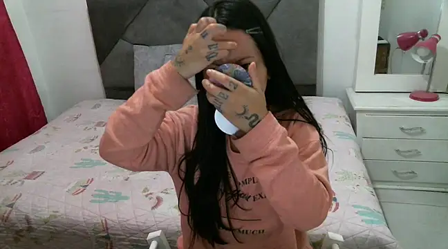 Taylormegan online show from 19, 3, 2025