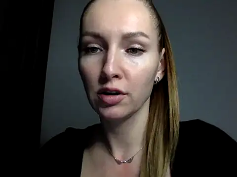 Varnyx online show from 3, 11, 2025