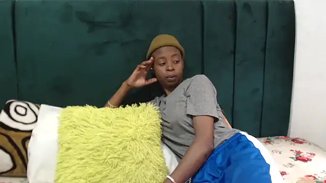 SweetSlenderChoc online show from 17, 1, 2026