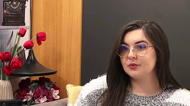 Mia Swano online show from 22, 4, 2026