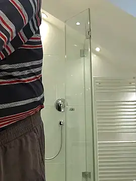 Oldmenhot66 online show from 23, 4, 2026