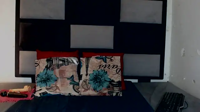 Freaky-boobs online show from 10, 11, 2025