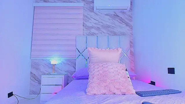 collet 1 online show from 5, 11, 2025