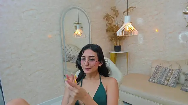 ValerySkinnyy online show from 3, 2, 2026