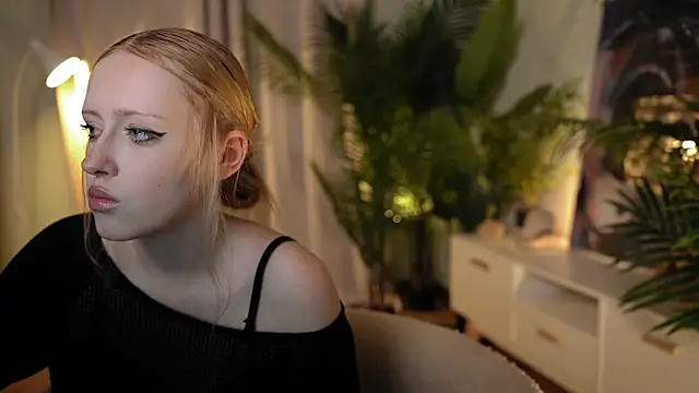 rosy petal online show from 8, 9, 2025