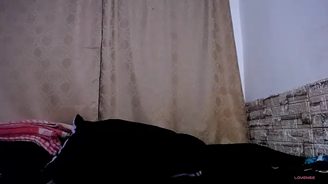 Snapshot of Bicky_24 chatting on 4, 7, 2026 Bicky 24 online show from 4, 7, 2026