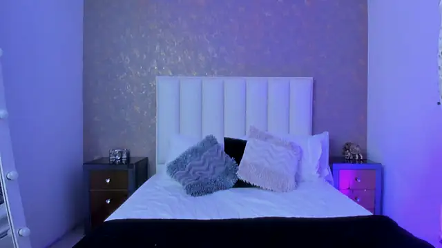 KaylieBrooks online show from 3, 12, 2025