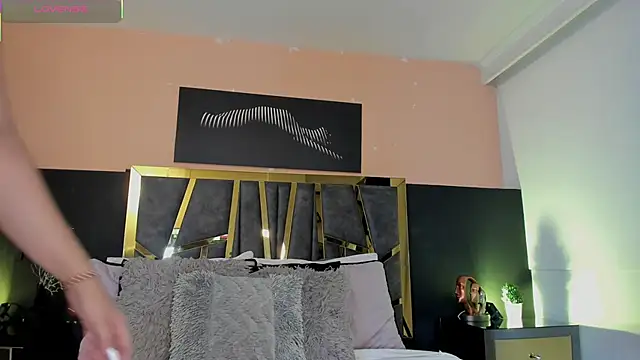 KaylieBrooks online show from 17, 2, 2026