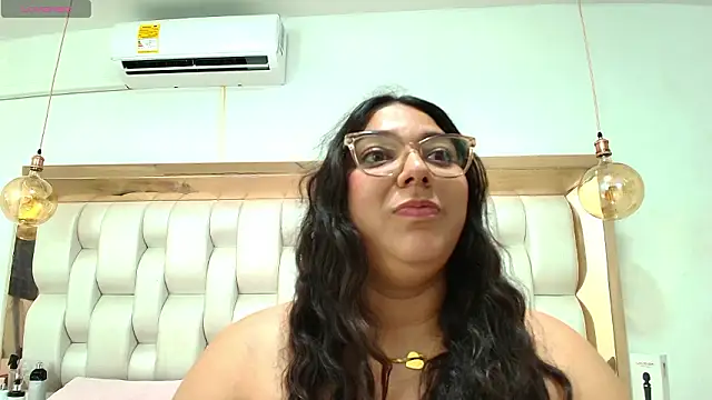 TiffantyAndStacy online show from 17, 1, 2026