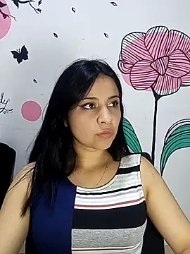 ValerieLove  online show from 26, 9, 2025