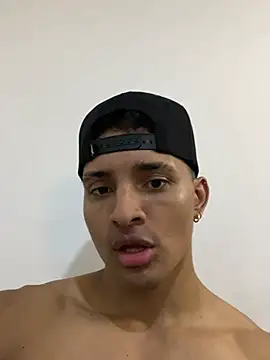 Snapshot of Smith_Fitness chatting on 4, 4, 2026 Smith Fitness online show from 4, 4, 2026