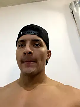 Snapshot of Smith_Fitness chatting on 8, 4, 2026 Smith Fitness online show from 8, 4, 2026