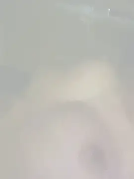 Snapshot of Alaia33200 chatting on 1, 10, 2025 Alaia33200 online show from 1, 10, 2025