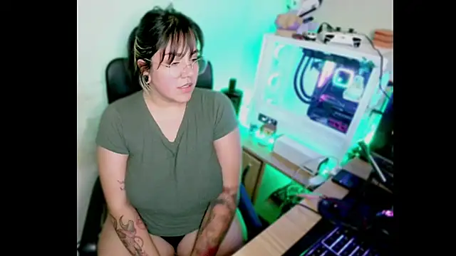 PinkDenial online show from 1, 10, 2025