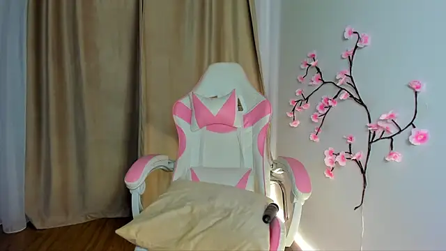 Anya Belle online show from 10, 6, 2026