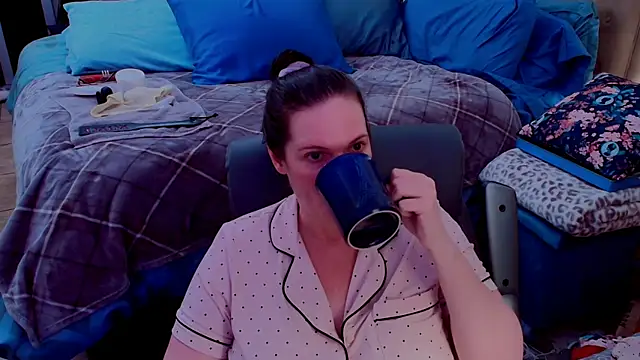 ninajaymes online show from 19, 5, 2026
